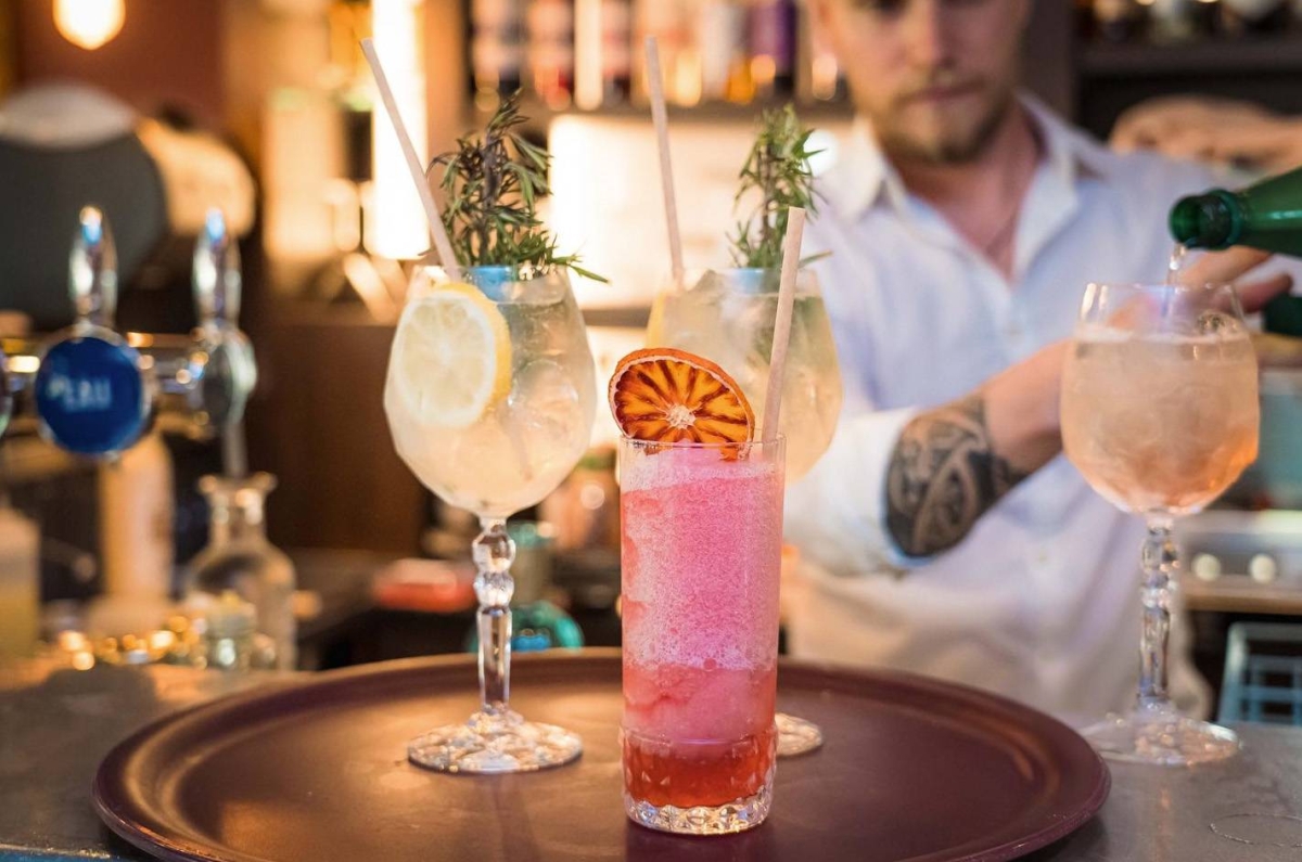 Cocktail - Bar - Mocktail - Soirée - Restaurant - l'Isle Adam - Cergy - La Môme l'Isle Adam - restaurant a faire L'ISLE-ADAM